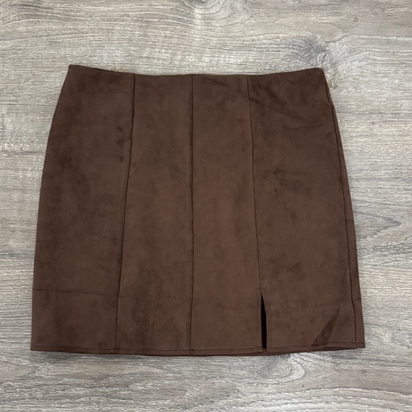 NWT Brown Suede Skirt by Altar’d State Size Medium - Picture 1 of 4